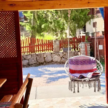 Endzi V&s Сasa de vacaciones Sisava